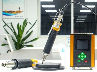 伺服電批加上機(jī)器人視覺，究竟是什么效果？-堅(jiān)豐股份